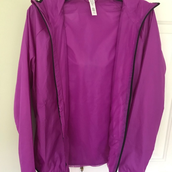 Adidas Nylon Jacket - Picture 2 of 5